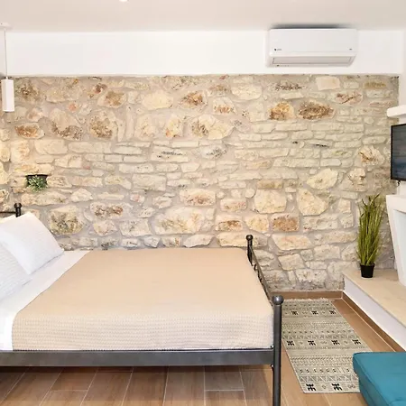 Captain Theo Annoula Apartment Lefkimmi (Corfu)